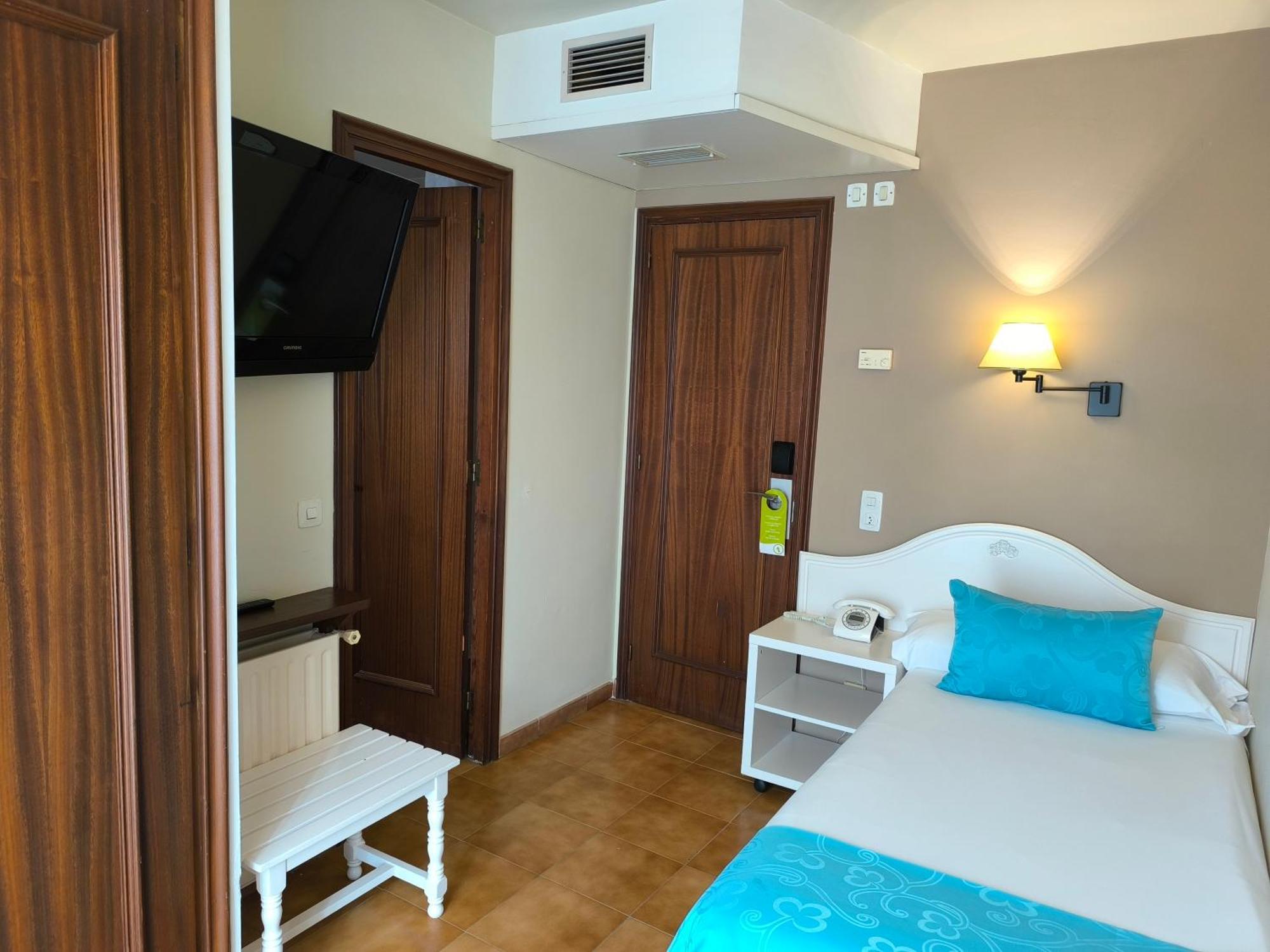 Hotel Spa La Terrassa Платжа-д'Ару Екстер'єр фото