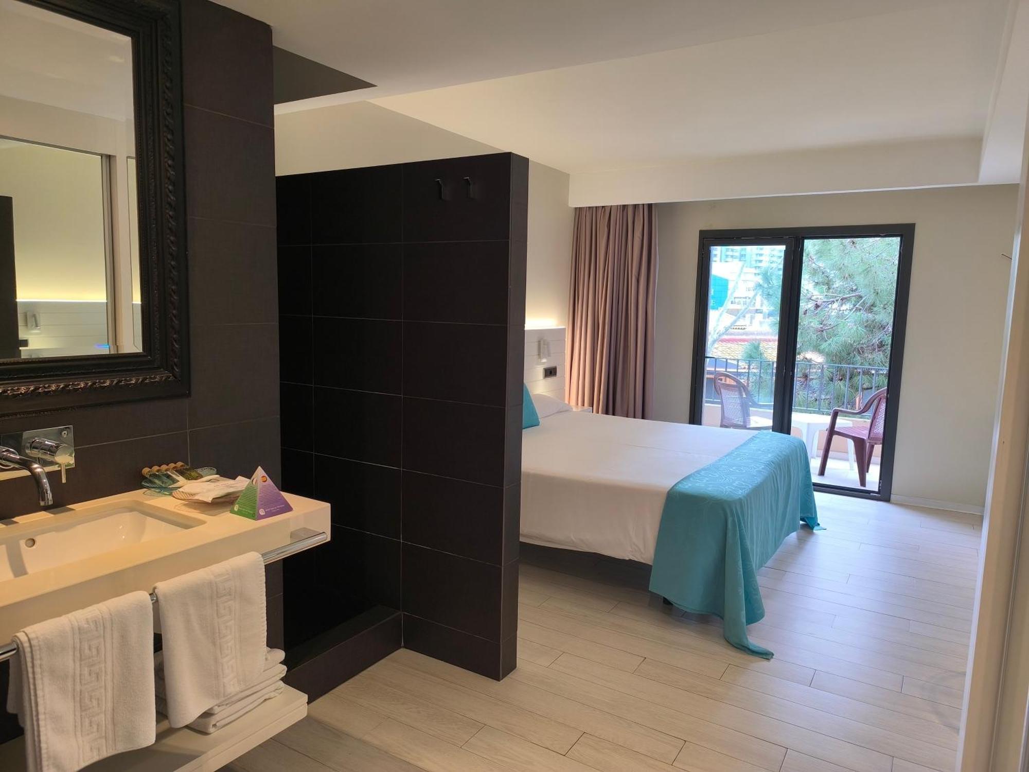 Hotel Spa La Terrassa Платжа-д'Ару Екстер'єр фото