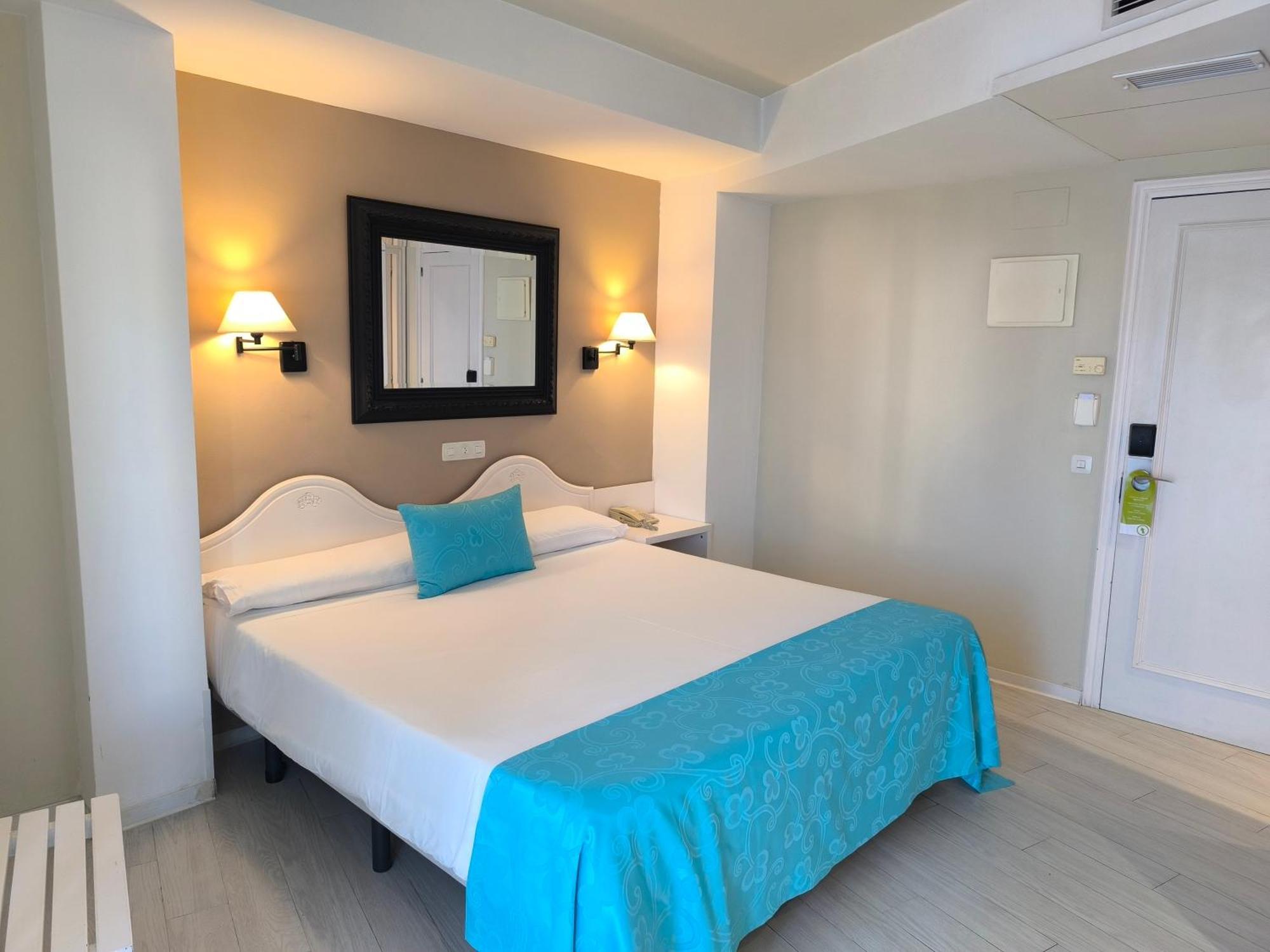 Hotel Spa La Terrassa Платжа-д'Ару Екстер'єр фото